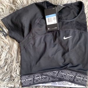Nike Pro Dri-Fit Crop Top